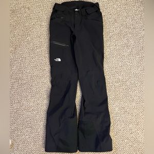 Nearly New The North Face ski pants